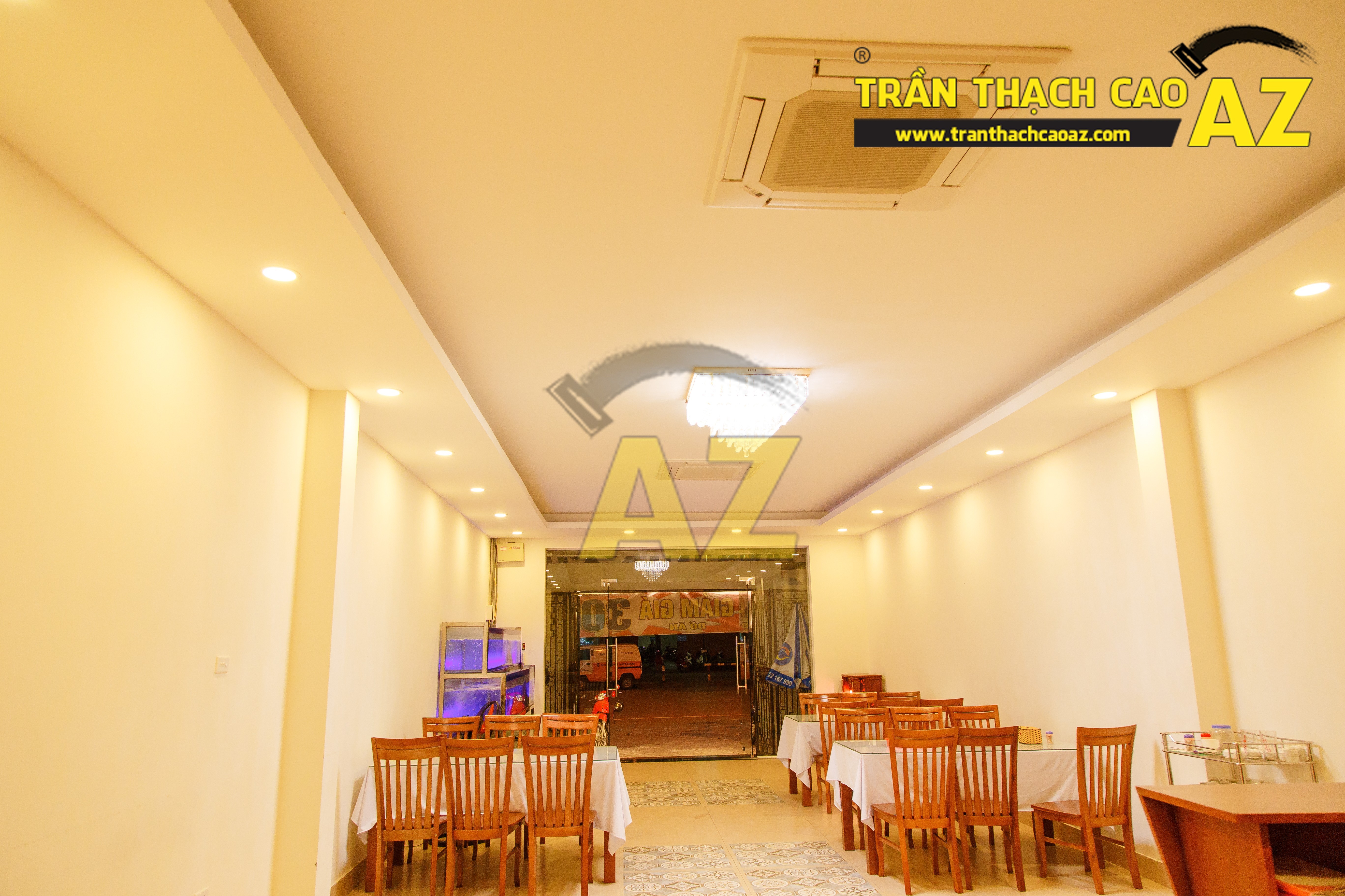 Mẫu trần thạch cao nhà hàng đẹp 03