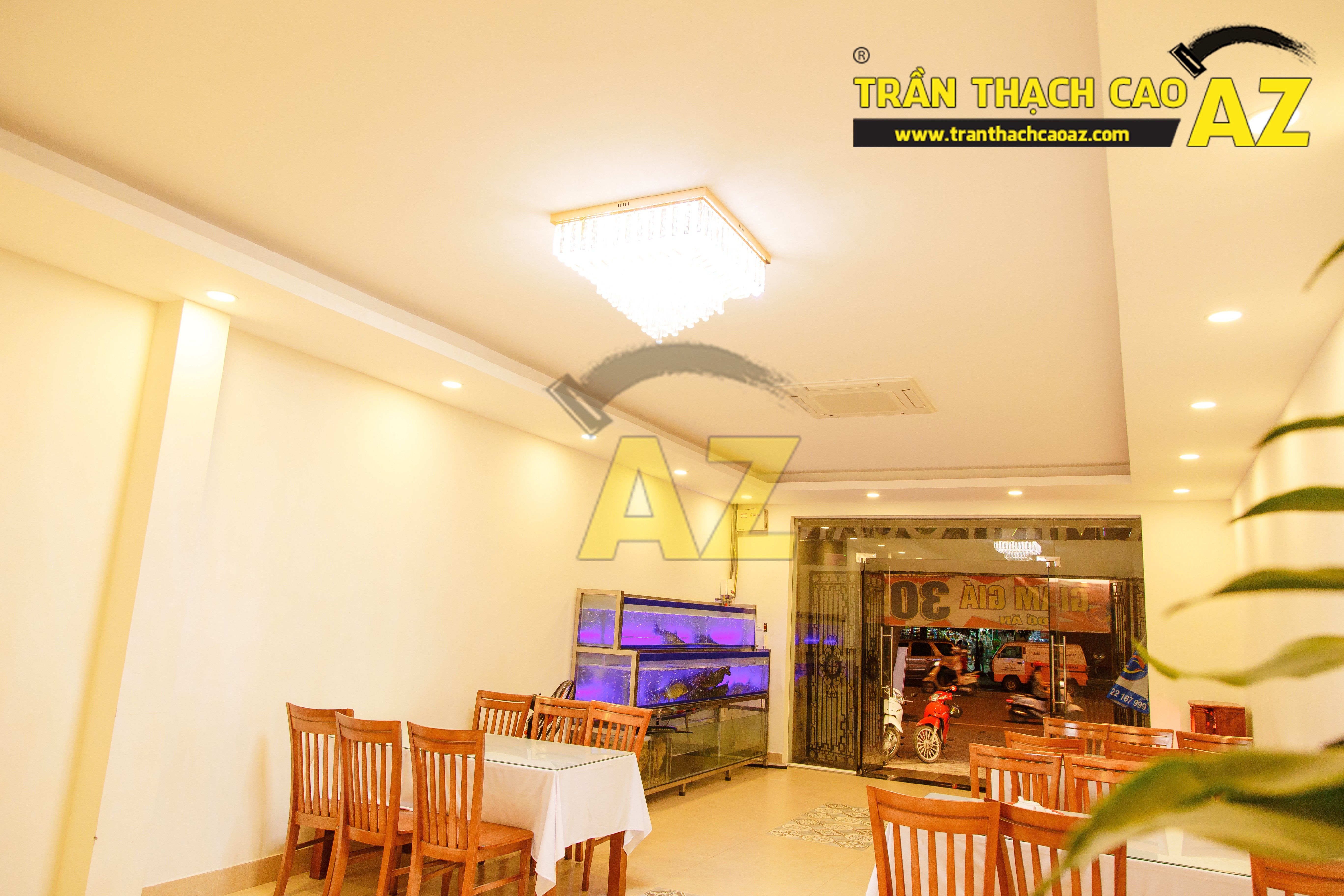 Mẫu trần thạch cao nhà hàng đẹp 09