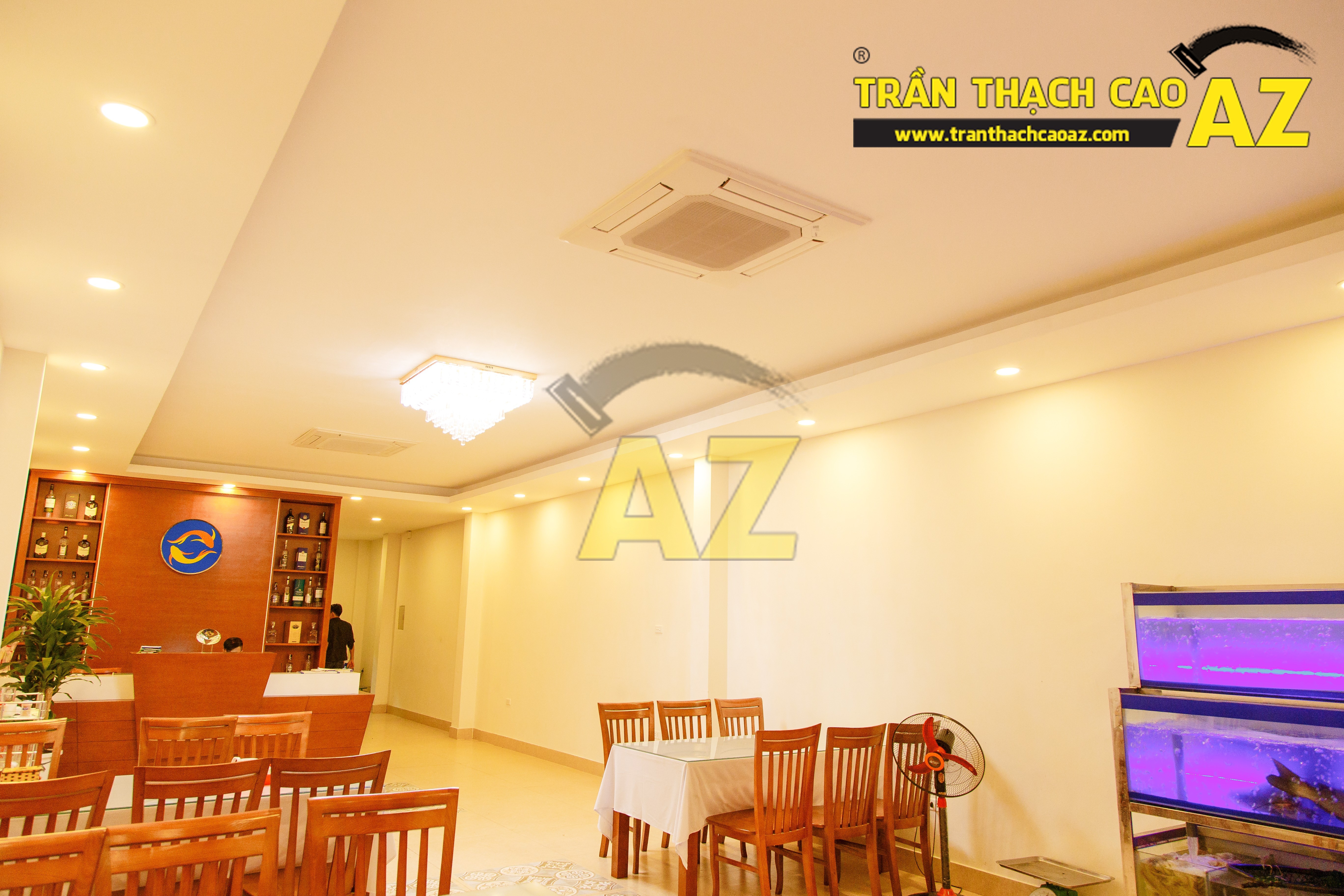 Mẫu trần thạch cao nhà hàng đẹp 11