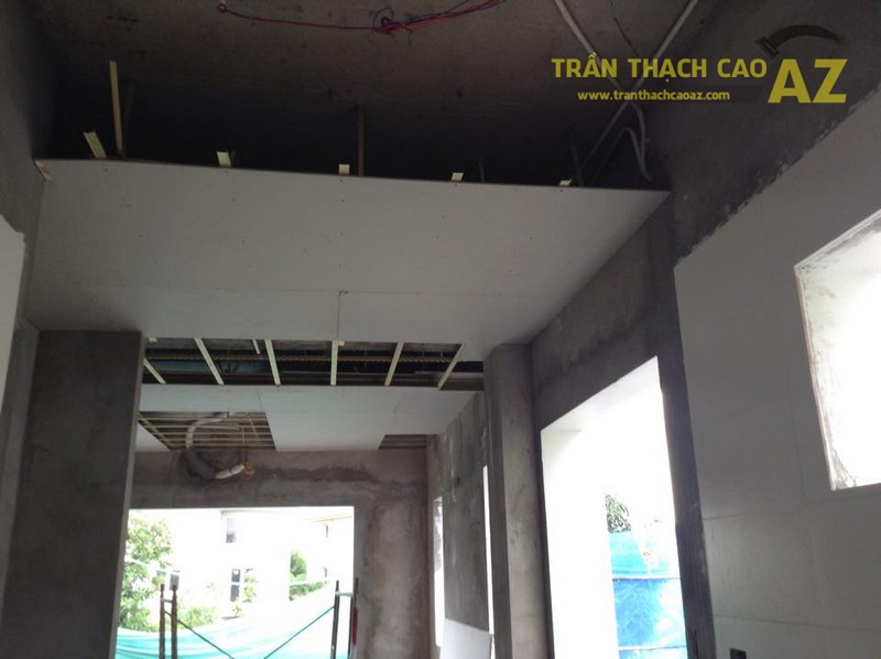 Thi công trần thạch cao nhà cho anh Chung, 36B, Vincom Village, Sài Đồng