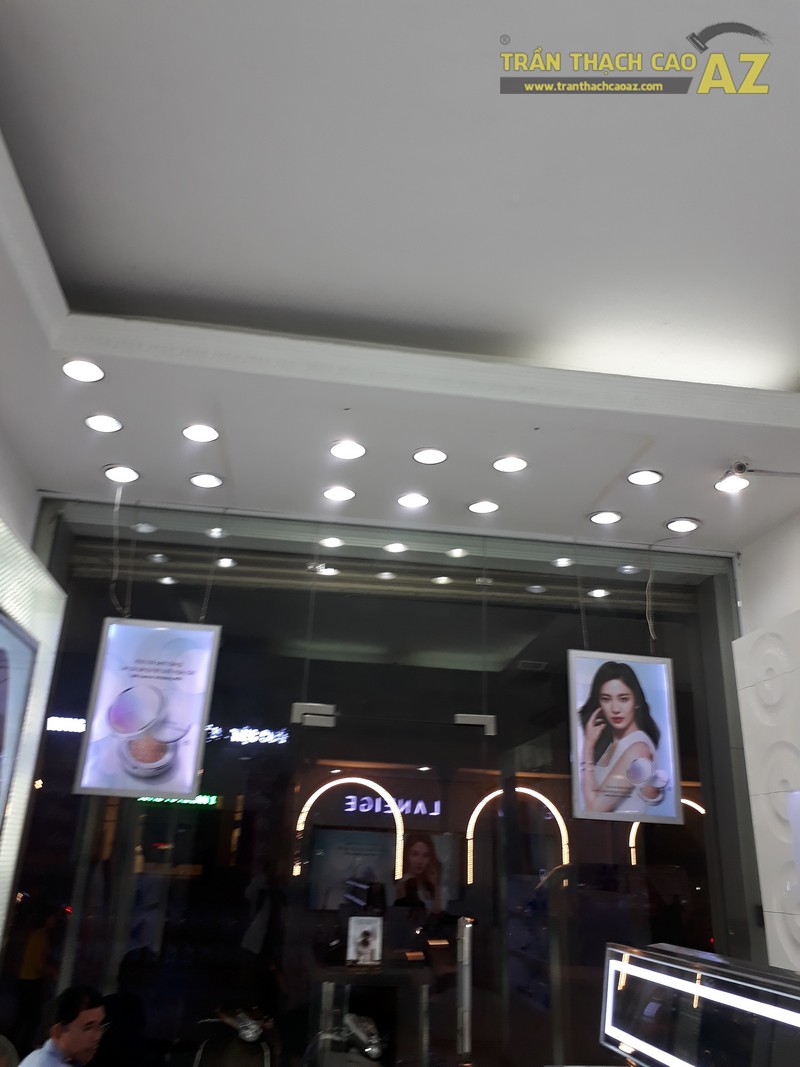 Trần thạch cao cho cửa hàng mỹ phẩm Laneige, Đống Đa, Hà Nội