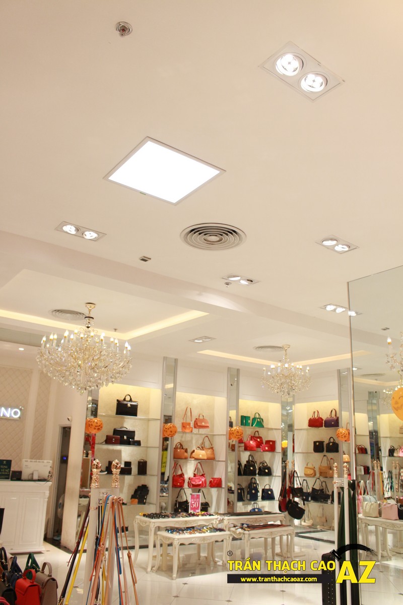 Trần thạch cao showroom Lemino trung tâm thương mại Royal City