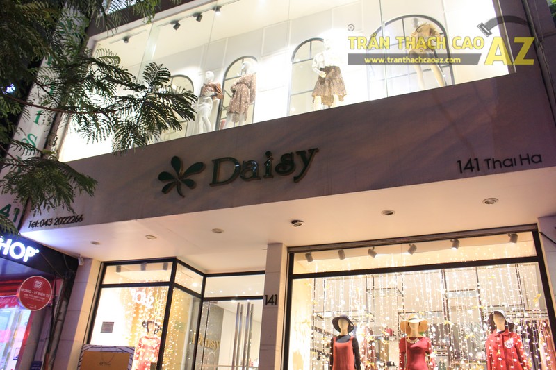Hoàn thiện trần thạch cao phẳng cho cửa hàng thời trang Daisy 141 Thái Hà