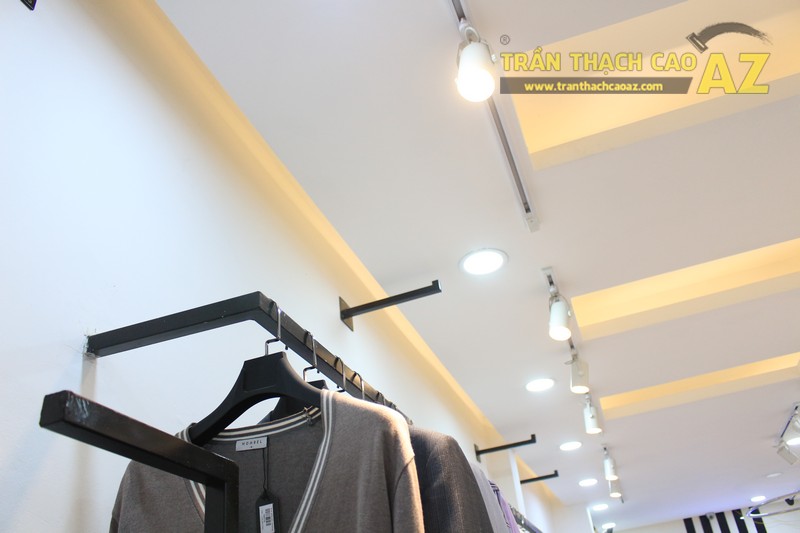 Trần thạch cao cho cửa hàng thời trang Hàn Quốc ZiChi, số 22 Thái Hà, Đống Đa, Hà Nội