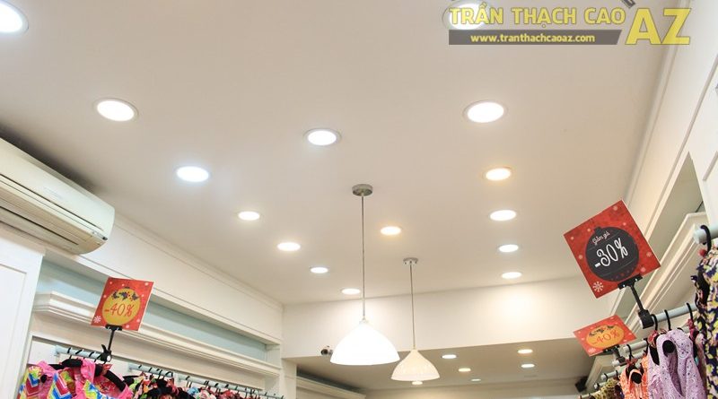 Sở hữu thiết kế trần thạch cao shop nhỏ đẹp cực đơn giản như Jubbie, 28B phố Huế