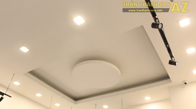 Trần thạch cao shop đẹp đơn giản với tạo hình trần giật cấp của MIZINO, 238 phố Huế