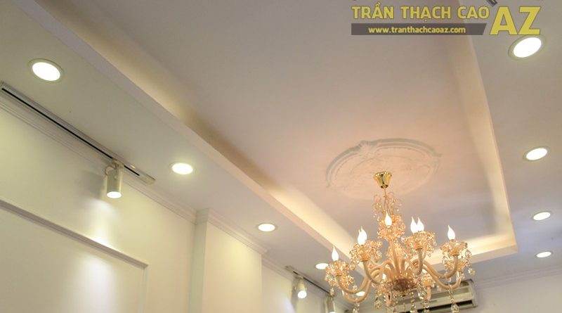 Trang trí trần thạch cao shop nhỏ theo phong cách cổ điển sang trọng của Fancy, 44 phố Huế