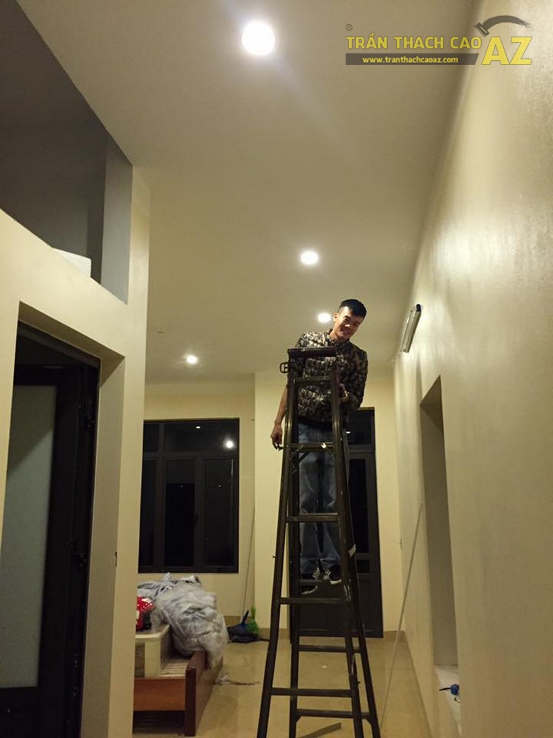 Thi công trần thạch cao nhà ống cho nhà công Nhung, Hoàng Mai, Hà Nội